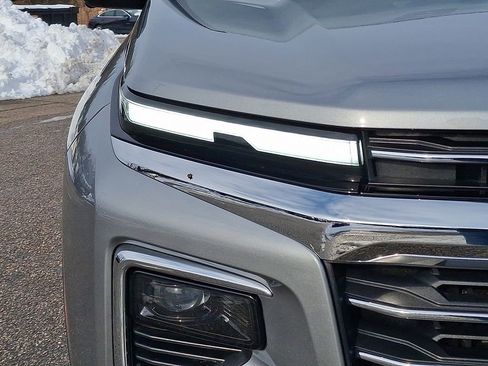 New 2025 Chevrolet Traverse LT w/ Driver Confidence Package image 37