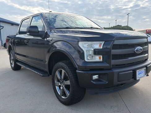Used 2015 Ford F150 Lariat w/ Equipment Group 502A Luxury AWD/4WD image 30