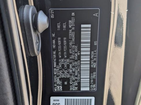 Used 2021 Toyota Sienna XSE w/ XSE Plus Package AWD/4WD image 26