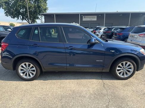 Used 2017 BMW X3 sDrive28i RWD image 3
