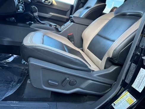 Certified 2023 Ford Bronco Wildtrak AWD/4WD image 8