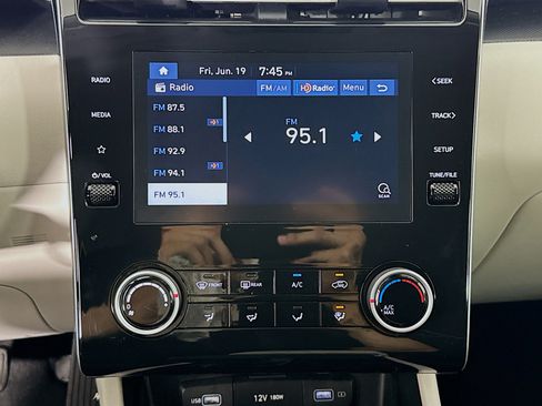 Used 2023 Hyundai Tucson SE FWD image 17