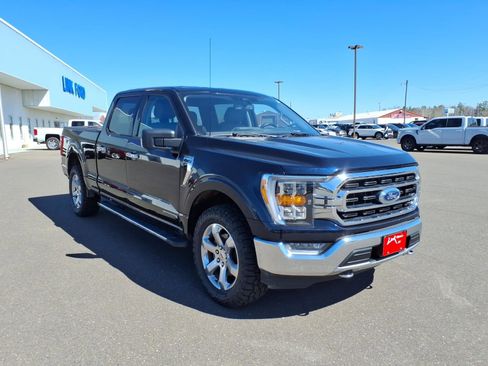 Used 2021 Ford F150 XLT w/ Equipment Group 302A High image 8