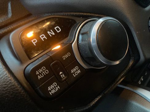 Used 2019 RAM 1500 Big Horn image 28