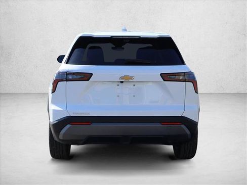 New 2026 Chevrolet Equinox LT w/ Convenience Package II FWD image 7