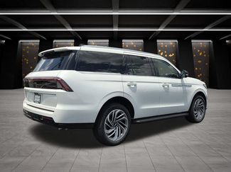 New 2026 Lincoln Navigator Premiere AWD/4WD video 2