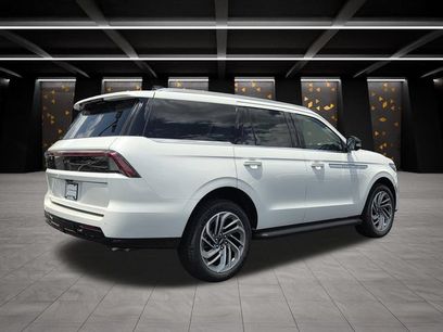 New 2026 Lincoln Navigator Premiere