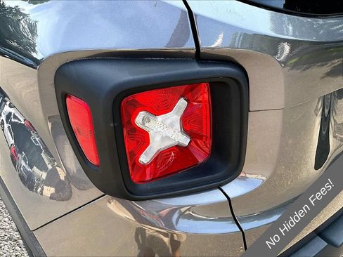 Used 2017 Jeep Renegade Sport w/ Power & Air Group AWD/4WD image 22