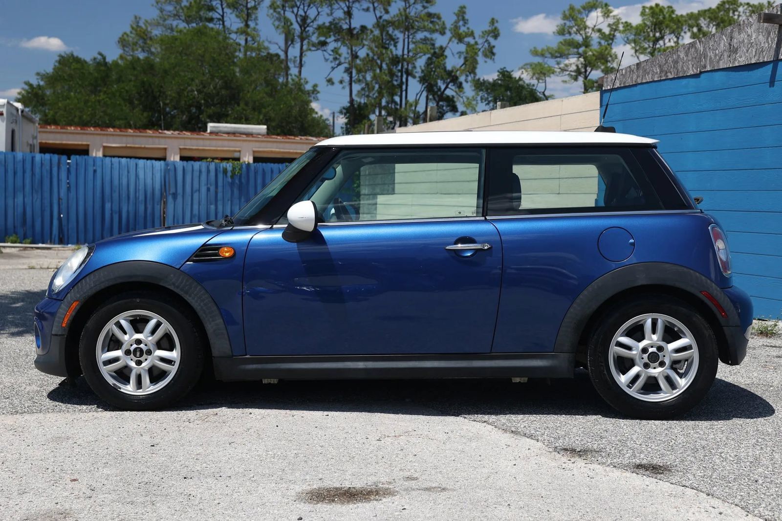Used 2012 MINI Cooper Hardtop FWD image 2