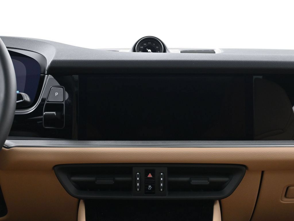 Certified 2026 Porsche Cayenne Coupe AWD/4WD image 11