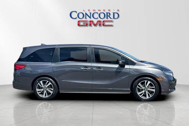 Used 2023 Honda Odyssey Touring image 3