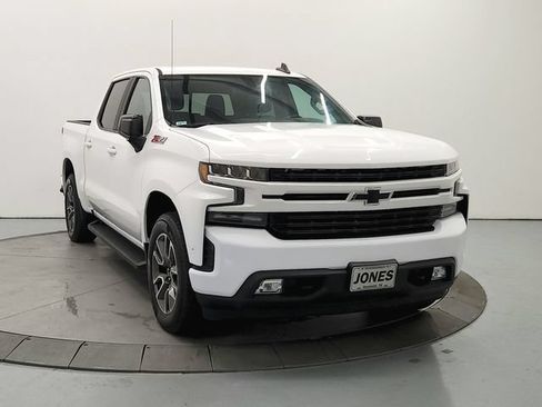 Used 2020 Chevrolet Silverado 1500 RST AWD/4WD image 3