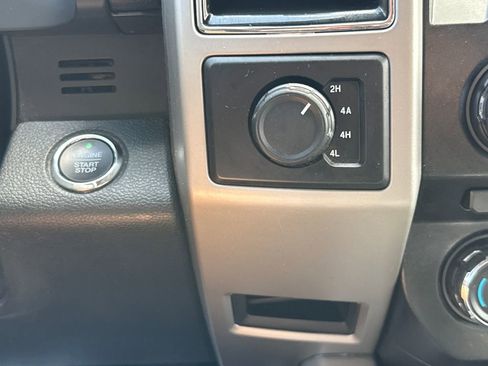 Used 2018 Ford F150 Lariat image 23