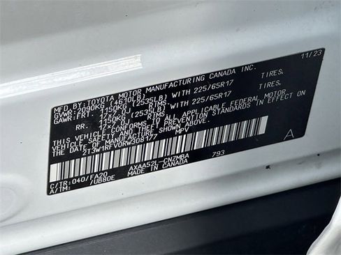 Used 2024 Toyota RAV4 XLE image 33