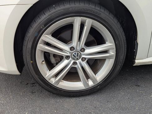 Used 2014 Volkswagen Passat TDI SEL Premium FWD image 28