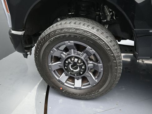 Used 2024 Ford F250 Lariat w/ Lariat Ultimate Package image 10