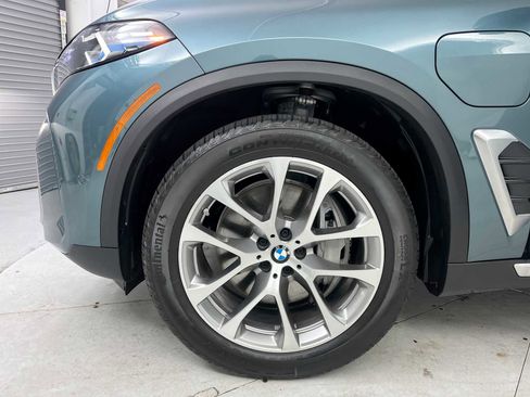 Used 2026 BMW X5 xDrive50e w/ Executive Package image 19