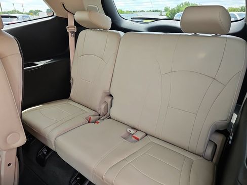 Used 2020 Buick Enclave Essence w/ Sound and Sites Package FWD image 26
