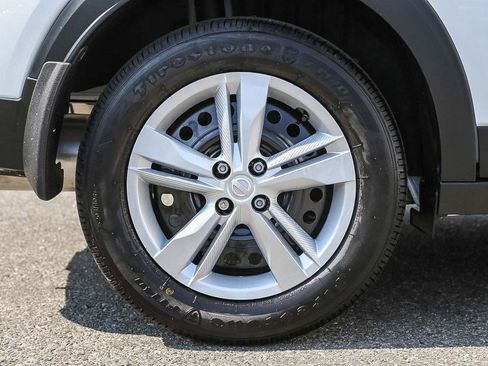 New 2025 Nissan Kicks Play S FWD image 11