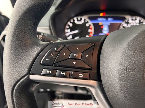 Used 2025 Nissan Altima 2.5 SV FWD image 50