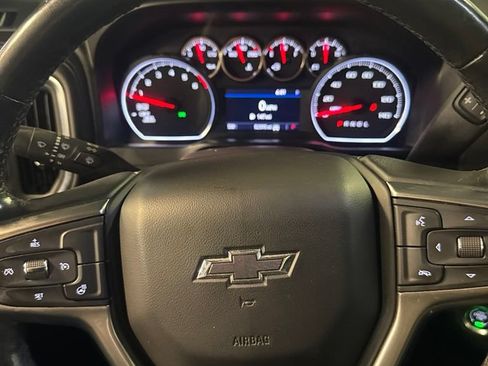 Used 2021 Chevrolet Silverado 1500 LT Trail Boss w/ Convenience Package II AWD/4WD image 10