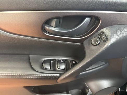 Used 2020 Nissan Rogue Sport S w/ Appearance Package FWD image 21