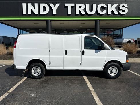 Used 2012 Chevrolet Express 2500 image 1