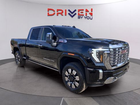 New 2026 GMC Sierra 2500 Denali w/ Denali Reserve Package image 10