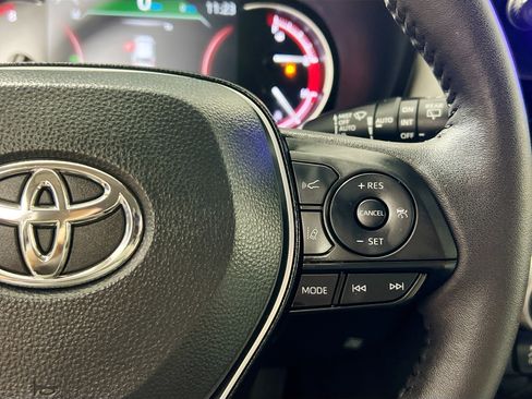 Used 2025 Toyota RAV4 XLE Premium w/ Weather Package FWD image 19