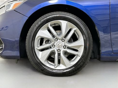 Used 2020 Honda Accord LX image 32