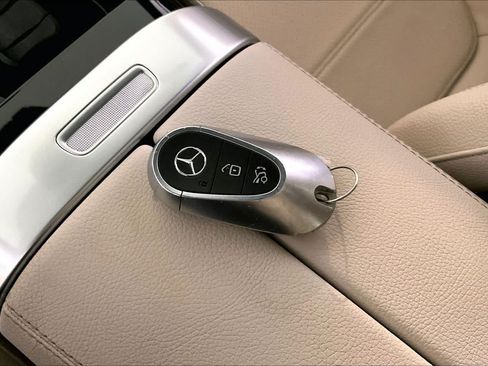 Used 2023 Mercedes-Benz C 300 4MATIC Sedan image 15
