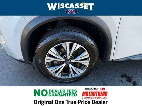 Used 2023 Nissan Rogue SV image 29