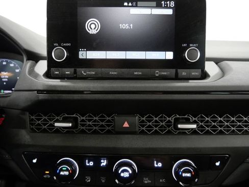 Used 2024 Honda Accord EX image 19