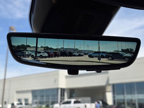New 2026 Chevrolet Equinox RS w/ Convenience Package III FWD image 14