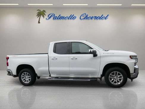 Used 2021 Chevrolet Silverado 1500 LT AWD/4WD image 2