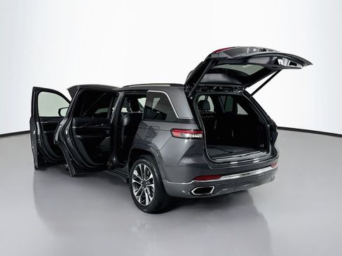 Used 2023 Jeep Grand Cherokee Overland w/ Advanced Protech Group III AWD/4WD image 30