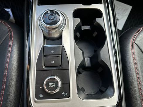 Used 2022 Ford Explorer ST-Line AWD/4WD image 35