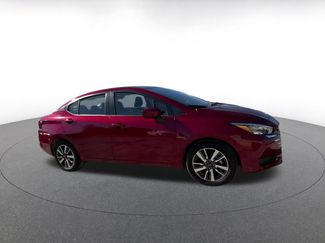 Used 2025 Nissan Versa SV video 2