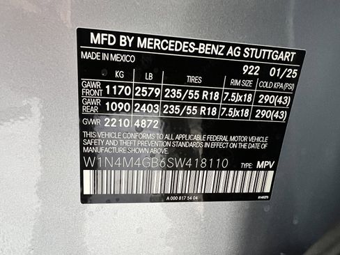 New 2025 Mercedes-Benz GLB 250 image 34