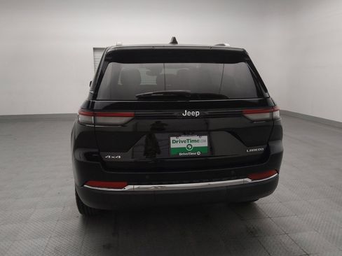 Used 2023 Jeep Grand Cherokee Laredo w/ Luxury Tech Group I AWD/4WD image 6
