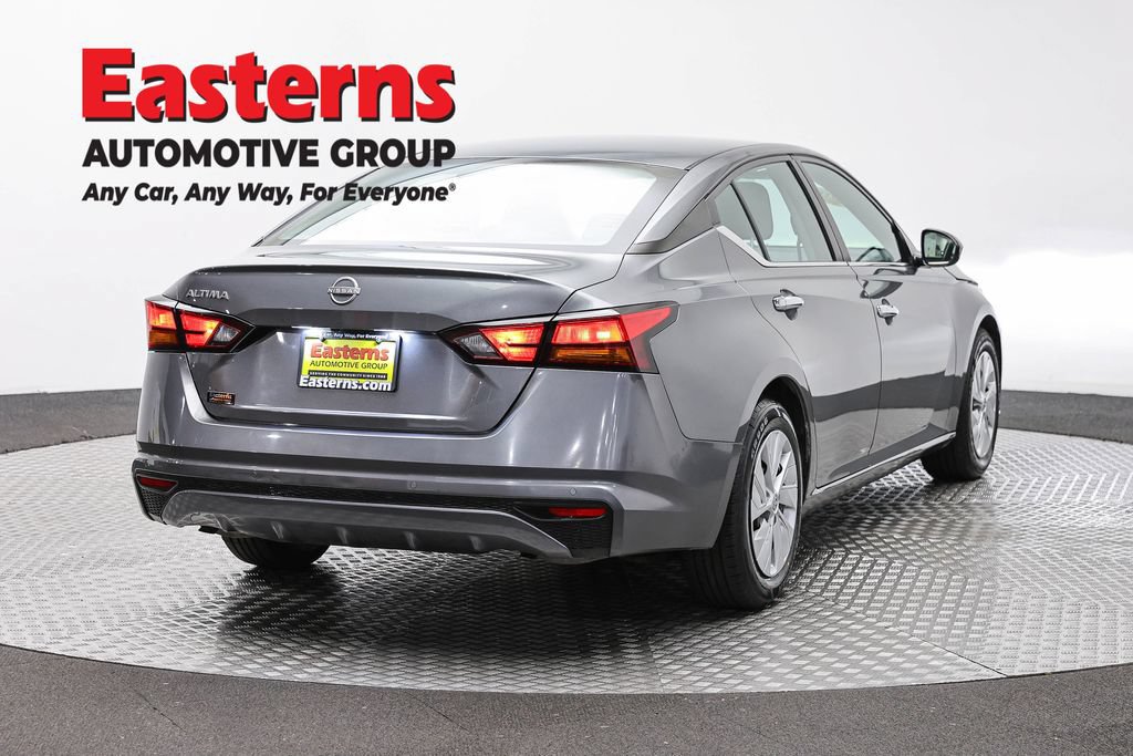 Used 2023 Nissan Altima 2.5 S FWD image 6