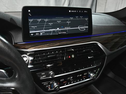 Used 2023 BMW 530i xDrive w/ Premium Package image 52