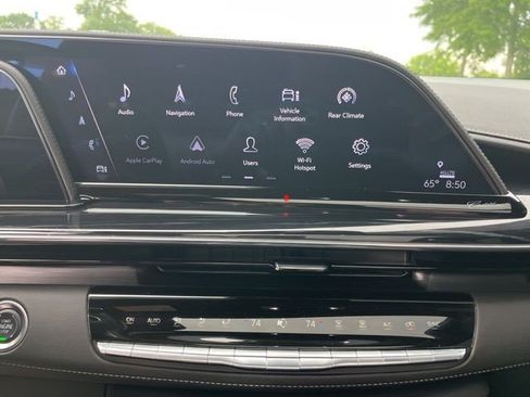 Certified 2024 Cadillac Escalade Sport w/ LPO, ONYX Package AWD/4WD image 28