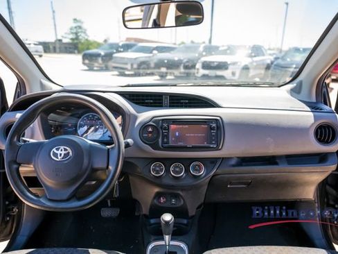 Used 2015 Toyota Yaris L FWD image 13