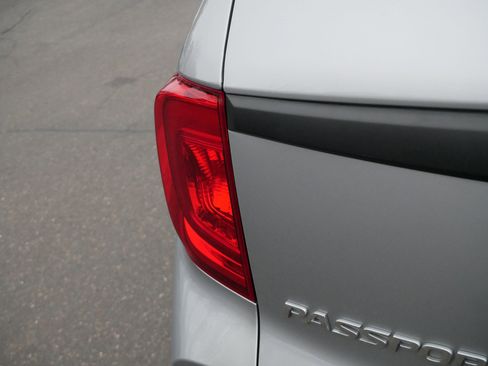 Used 2023 Honda Passport EX-L image 16