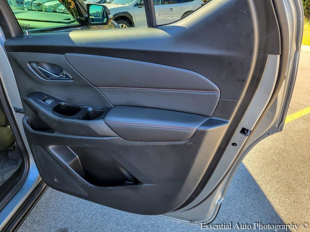Used 2023 Chevrolet Traverse RS w/ LPO, Floor Liner Package AWD/4WD image 33
