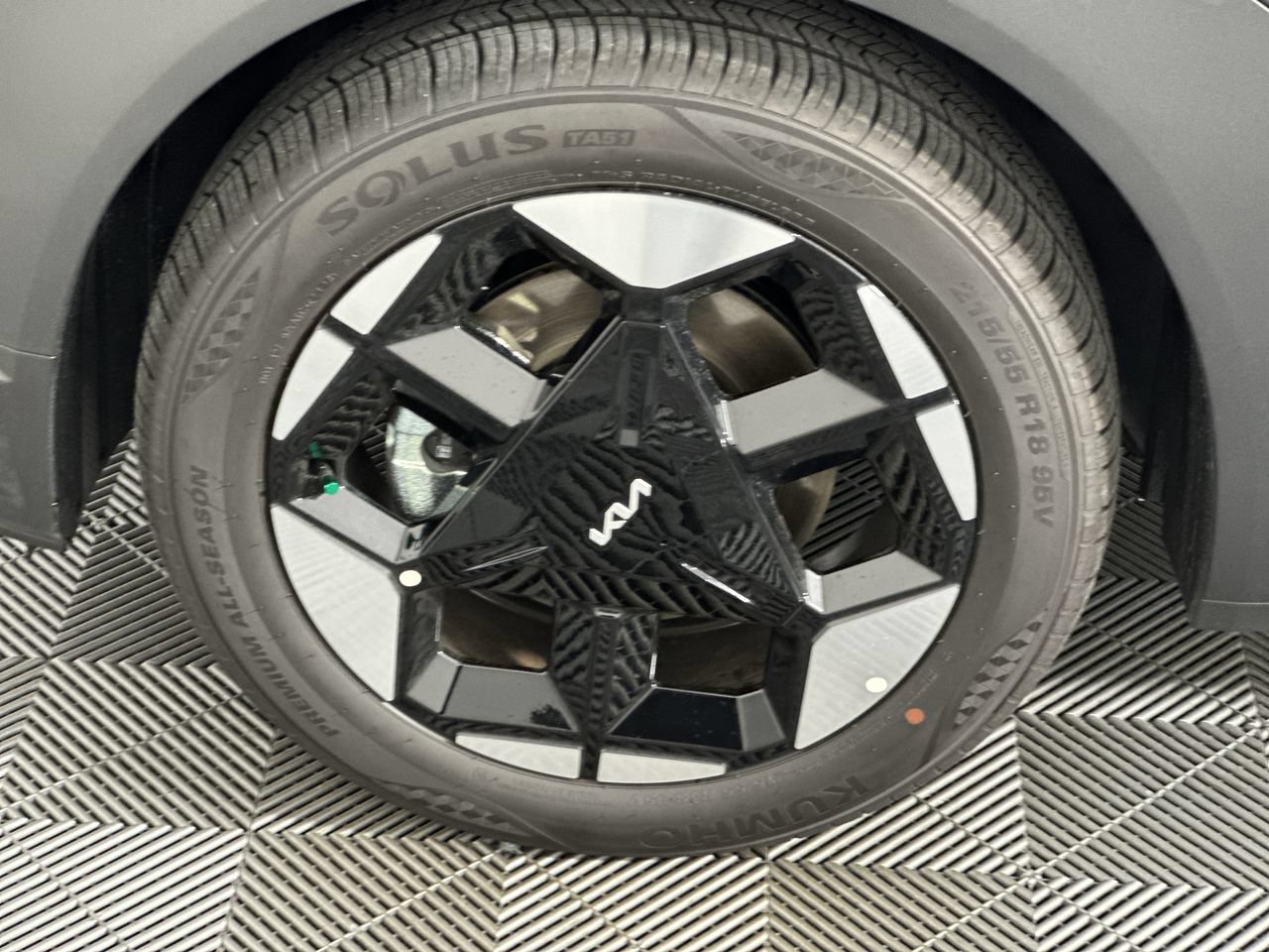 New 2027 Kia Seltos S FWD image 5