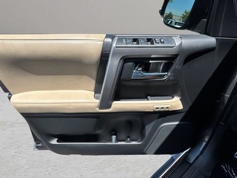 Used 2016 Toyota 4Runner Limited RWD image 17