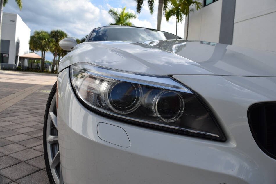 Used 2014 BMW Z4 sDrive35i RWD image 14