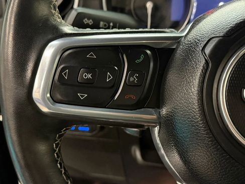 Used 2022 Jeep Wrangler Unlimited Sahara w/ Cold Weather Group AWD/4WD image 26